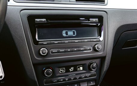 Skoda Rapid I, 2014 год, 1 020 000 рублей, 12 фотография