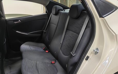 Hyundai Solaris II рестайлинг, 2015 год, 997 000 рублей, 8 фотография