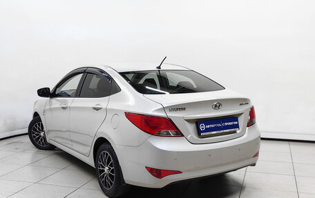 Hyundai Solaris II рестайлинг, 2015 год, 997 000 рублей, 2 фотография