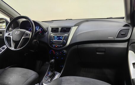 Hyundai Solaris II рестайлинг, 2015 год, 997 000 рублей, 13 фотография