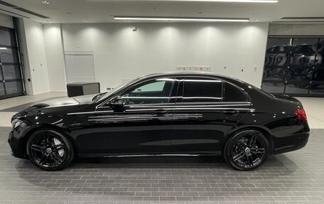 Mercedes-Benz E-Класс, 2018 год, 3 900 000 рублей, 1 фотография