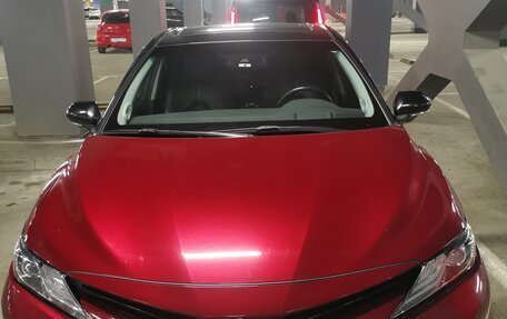 Toyota Camry, 2018 год, 3 350 000 рублей, 2 фотография