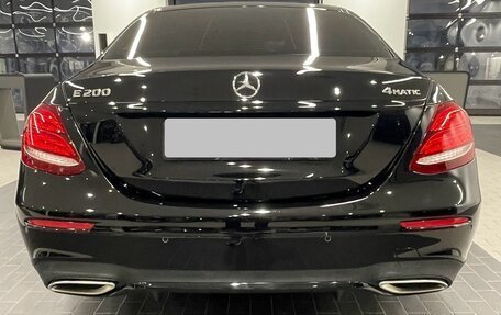 Mercedes-Benz E-Класс, 2018 год, 3 900 000 рублей, 16 фотография