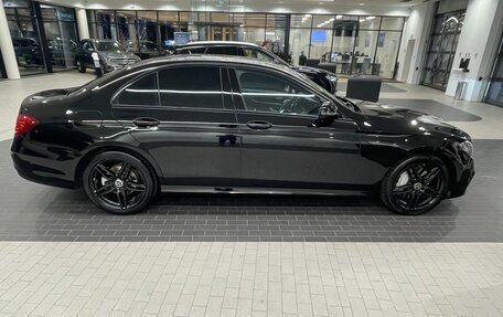 Mercedes-Benz E-Класс, 2018 год, 3 900 000 рублей, 30 фотография