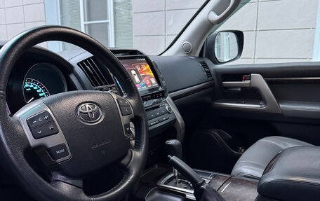 Toyota Land Cruiser 200, 2007 год, 2 750 000 рублей, 34 фотография