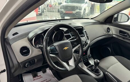 Chevrolet Cruze II, 2012 год, 725 000 рублей, 9 фотография