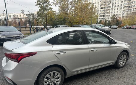 Hyundai Solaris II рестайлинг, 2018 год, 1 150 000 рублей, 5 фотография
