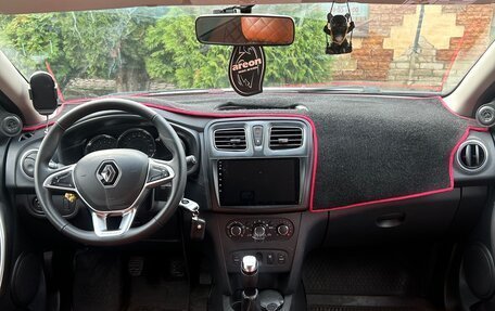 Renault Logan II, 2015 год, 700 000 рублей, 5 фотография