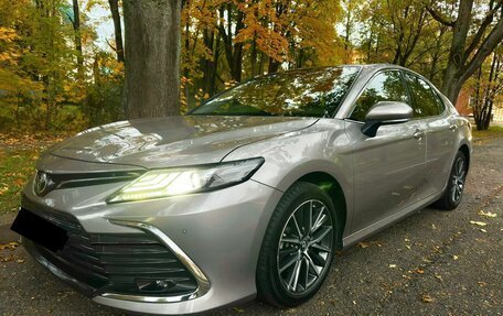 Toyota Camry, 2023 год, 4 050 000 рублей, 1 фотография