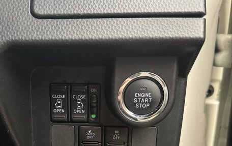 Toyota Roomy I, 2019 год, 1 540 000 рублей, 9 фотография