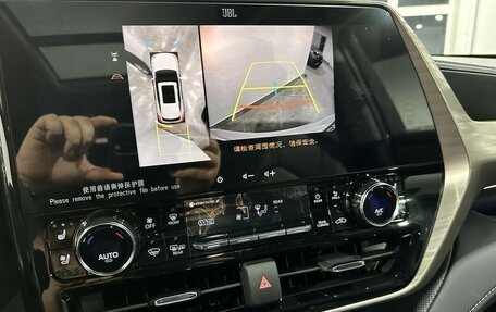 Toyota Highlander, 2025 год, 5 850 000 рублей, 29 фотография