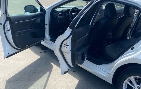 Toyota Camry, 2020 год, 2 900 000 рублей, 19 фотография