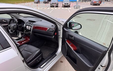 Toyota Camry, 2013 год, 1 330 000 рублей, 14 фотография