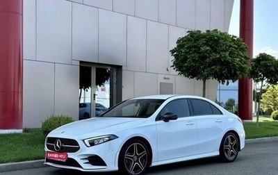 Mercedes-Benz A-Класс, 2019 год, 2 750 000 рублей, 1 фотография
