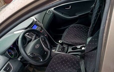 Hyundai i30 II рестайлинг, 2012 год, 650 000 рублей, 5 фотография