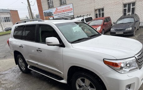 Toyota Land Cruiser 200, 2015 год, 5 950 000 рублей, 3 фотография