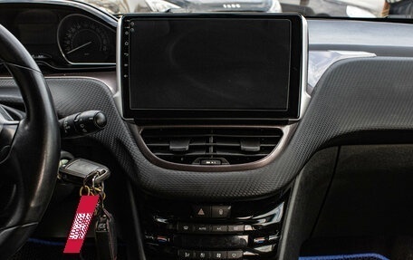 Peugeot 2008 II, 2014 год, 949 000 рублей, 7 фотография