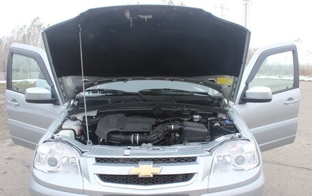 Chevrolet Niva I рестайлинг, 2014 год, 720 000 рублей, 24 фотография