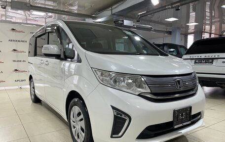 Honda Stepwgn IV, 2017 год, 2 010 000 рублей, 3 фотография