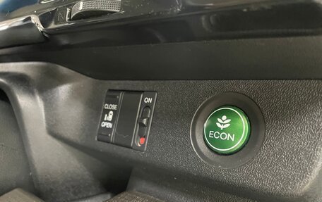 Honda Stepwgn IV, 2017 год, 2 010 000 рублей, 11 фотография