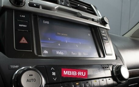 Toyota Land Cruiser Prado 150 рестайлинг 2, 2013 год, 3 360 000 рублей, 14 фотография