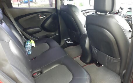 Hyundai ix35 I рестайлинг, 2010 год, 900 000 рублей, 21 фотография