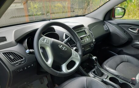 Hyundai ix35 I рестайлинг, 2010 год, 900 000 рублей, 23 фотография