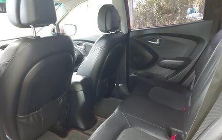 Hyundai ix35 I рестайлинг, 2010 год, 900 000 рублей, 24 фотография