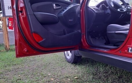 Hyundai ix35 I рестайлинг, 2010 год, 900 000 рублей, 34 фотография