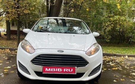 Ford Fiesta, 2015 год, 950 000 рублей, 1 фотография