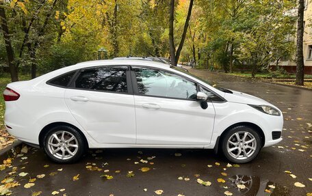 Ford Fiesta, 2015 год, 950 000 рублей, 4 фотография