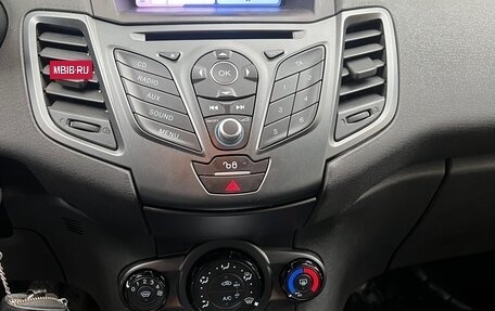 Ford Fiesta, 2015 год, 950 000 рублей, 10 фотография