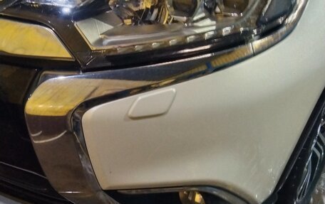 Mitsubishi Outlander III рестайлинг 3, 2016 год, 1 680 000 рублей, 16 фотография