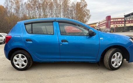 Renault Sandero II рестайлинг, 2015 год, 369 000 рублей, 5 фотография