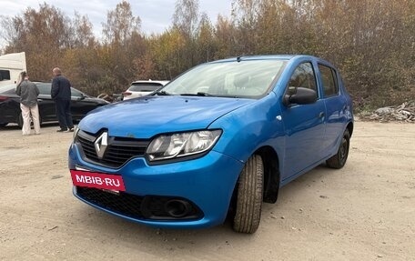 Renault Sandero II рестайлинг, 2015 год, 369 000 рублей, 2 фотография