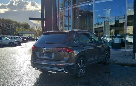 Volkswagen Tiguan II, 2018 год, 2 846 000 рублей, 6 фотография