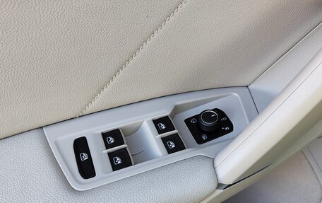 Volkswagen Tiguan II, 2018 год, 2 846 000 рублей, 19 фотография