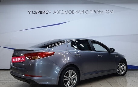 KIA K5 I рестайлинг, 2011 год, 780 000 рублей, 3 фотография