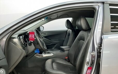 KIA K5 I рестайлинг, 2011 год, 780 000 рублей, 10 фотография