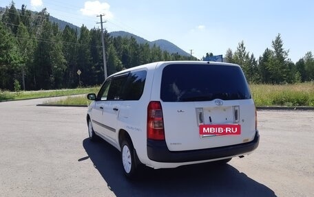 Toyota Succeed I рестайлинг, 2002 год, 539 000 рублей, 3 фотография