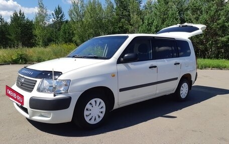 Toyota Succeed I рестайлинг, 2002 год, 539 000 рублей, 2 фотография