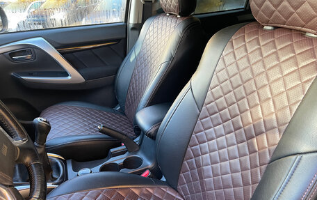 Mitsubishi Pajero Sport III рестайлинг, 2019 год, 2 349 000 рублей, 13 фотография