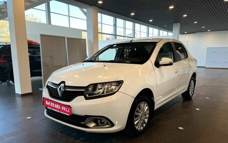 Renault Logan II, 2015 год, 395 000 рублей, 7 фотография