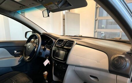 Renault Logan II, 2015 год, 395 000 рублей, 11 фотография