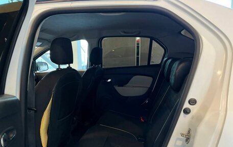 Renault Logan II, 2015 год, 395 000 рублей, 21 фотография