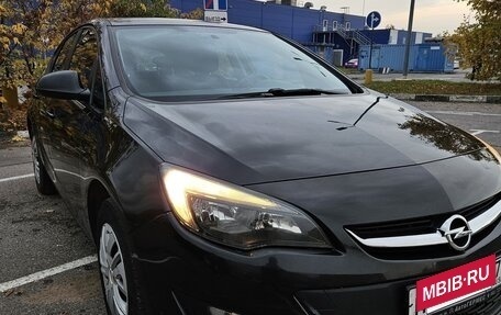 Opel Astra J, 2013 год, 790 000 рублей, 2 фотография