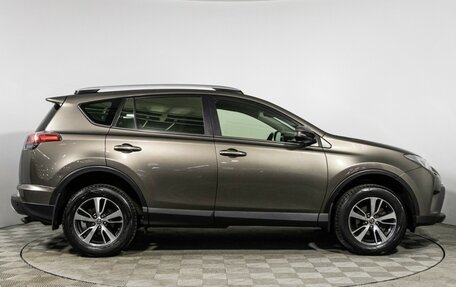 Toyota RAV4, 2015 год, 2 350 000 рублей, 4 фотография