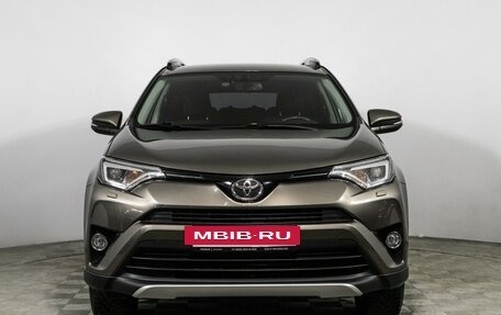 Toyota RAV4, 2015 год, 2 350 000 рублей, 2 фотография