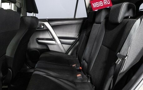 Toyota RAV4, 2015 год, 2 350 000 рублей, 10 фотография