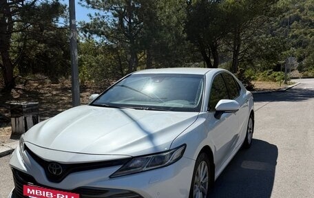 Toyota Camry, 2020 год, 2 499 999 рублей, 3 фотография